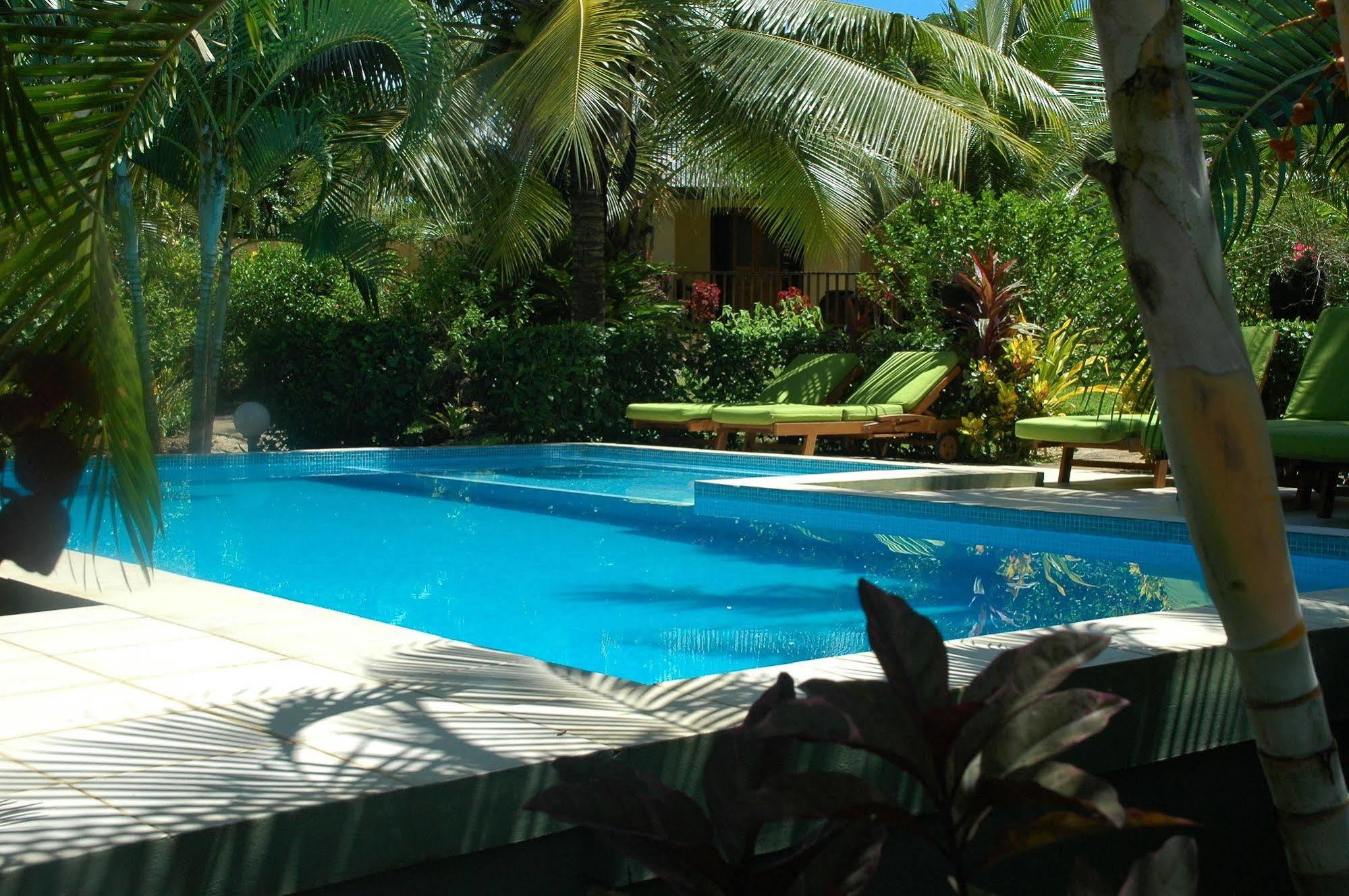 Mangoes Resort (Adults Only) Port Vila Exteriér fotografie